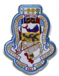 Printed patch with embroidered border